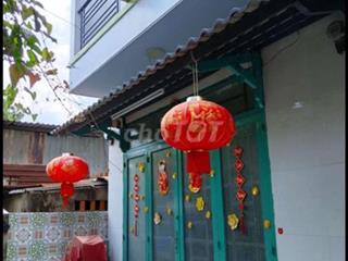 Bán nhà riêng Nhà phố. Chính chủ nhà mặt hẻm. 1 trệt 1 lầu.