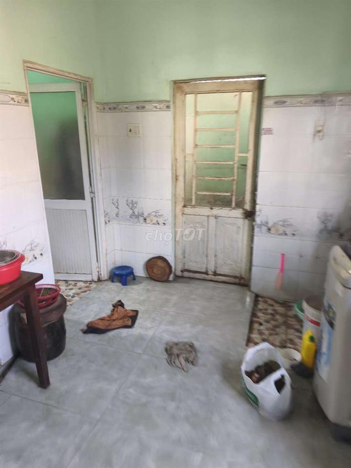 nhà 1trệt 1lầu xổ hồng riêng
