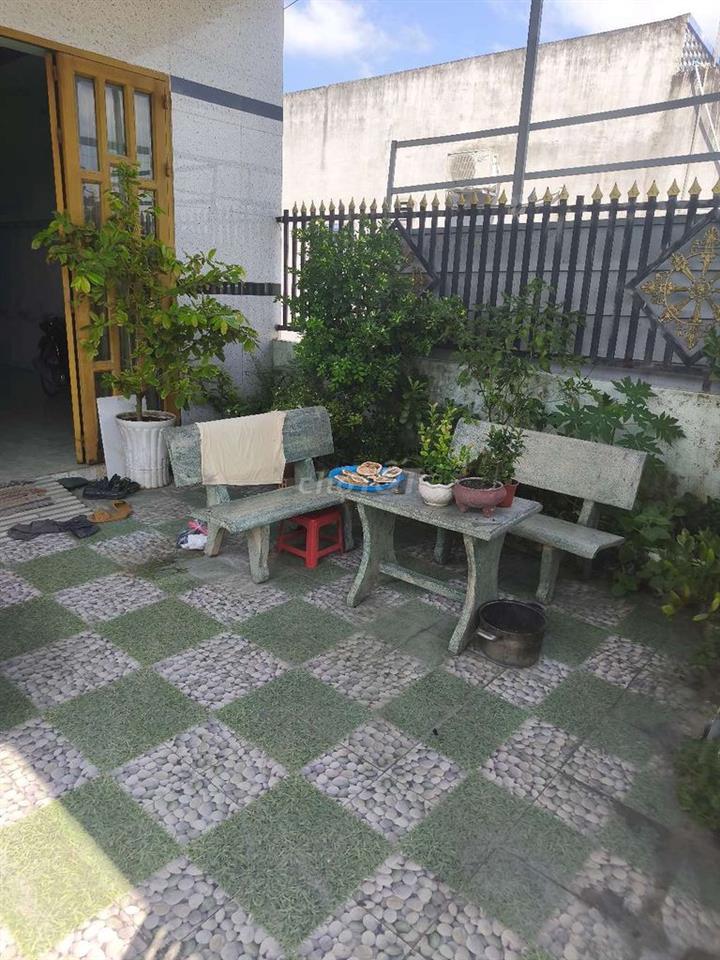 nhà 1trệt 1lầu xổ hồng riêng