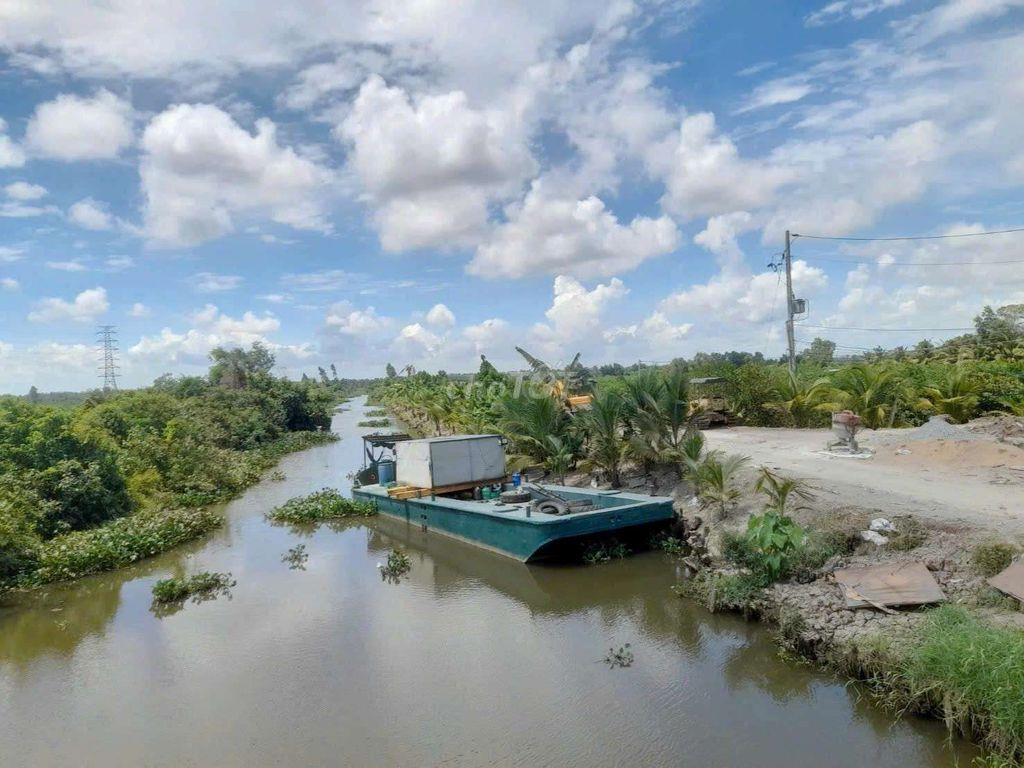 chỉ 285tr sở hữu 505m² đất vườn view kênh cực đẹp
