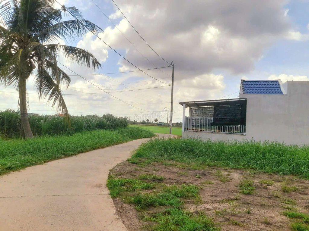 Siêu Phẩm, 260m² đất thổ góc 2 mặt tiền chỉ 950tr