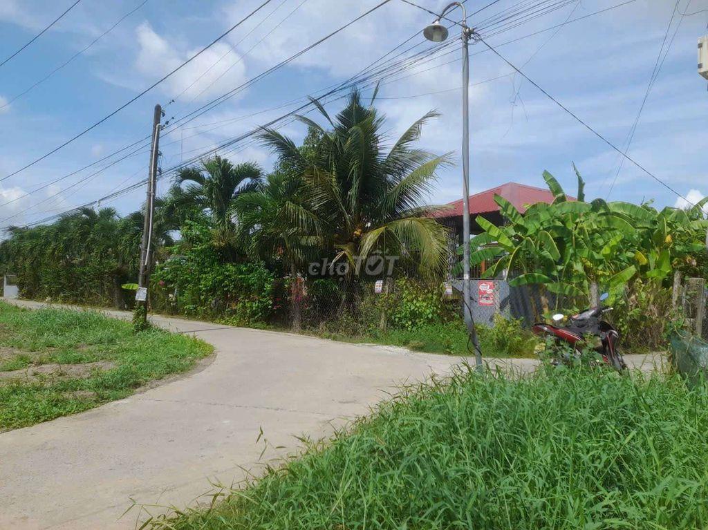Siêu Phẩm, 260m² đất thổ góc 2 mặt tiền chỉ 950tr