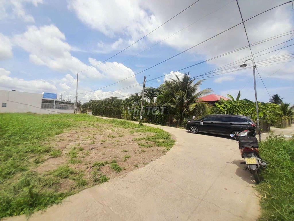 Siêu Phẩm, 260m² đất thổ góc 2 mặt tiền chỉ 950tr