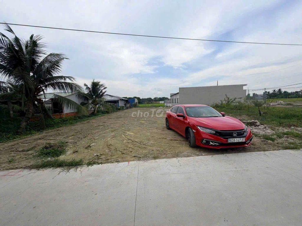 Hàng ngộp, chỉ 1.35 tỷ sở hữu 569m² đất thổ vườn