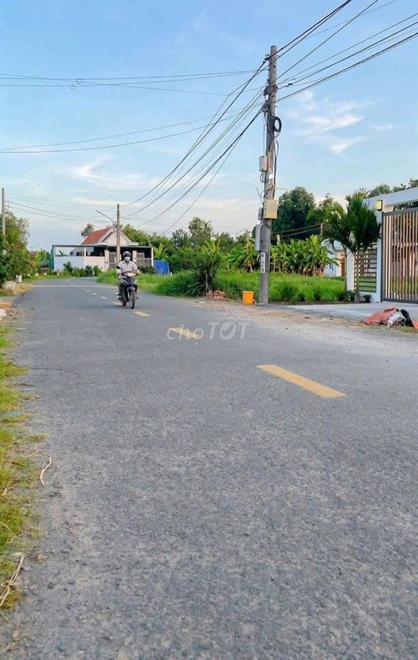 Hàng ngộp, chỉ 999tr sở hữu nhà vườn đường nhựa Nguyễn Văn Mỹ