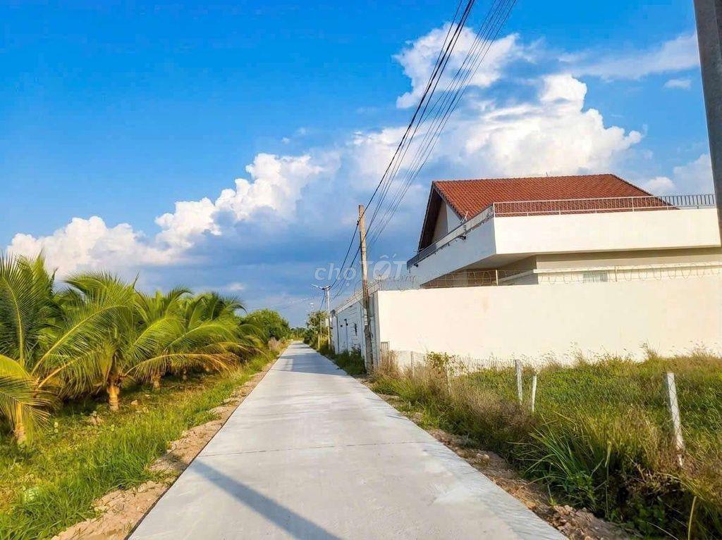 Hàng ngộp, chỉ 360tr sở hữu 98m² đất thổ đường ô tô