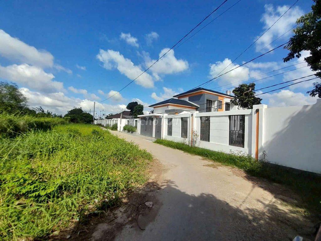 Hàng ngộp, chỉ 360tr sở hữu 98m² đất thổ đường ô tô