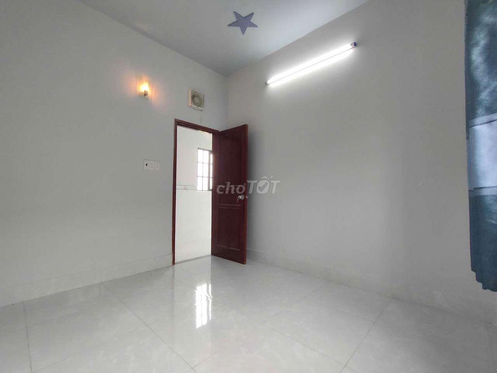 Nhà trệt 2PN rất mới SHR có hỗ trợ vay,đủ tiện ích,cách Quận 8 chỉ 30p