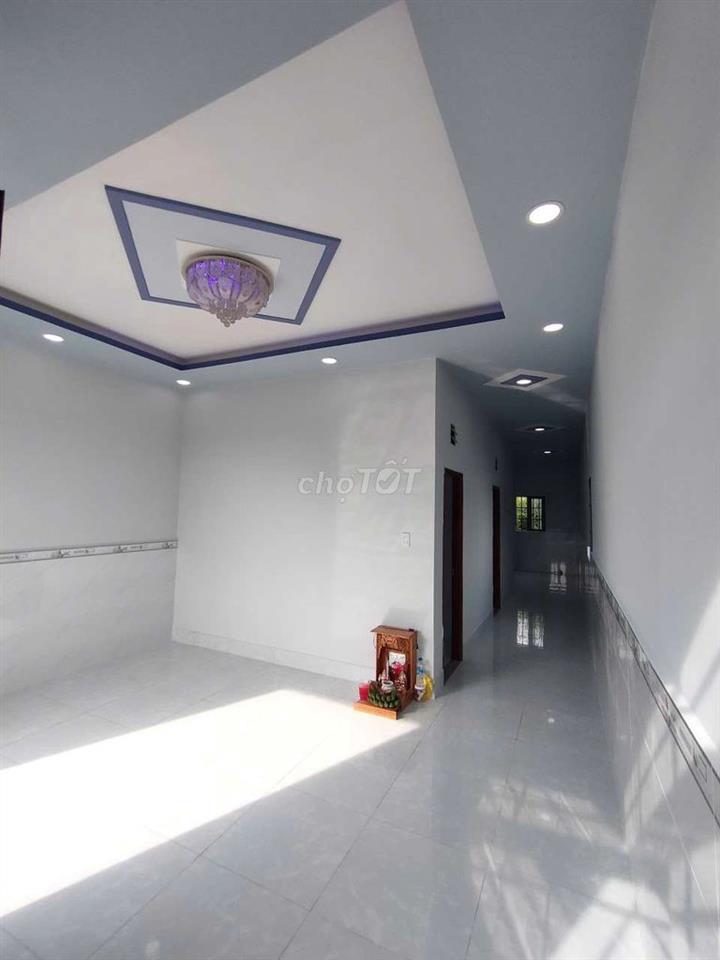 Nhà trệt 2PN rất mới SHR có hỗ trợ vay,đủ tiện ích,cách Quận 8 chỉ 30p