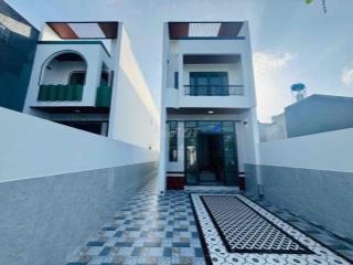 Chủ bán nhà đi nước ngoài