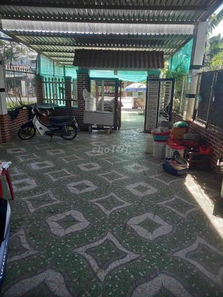 bán nhà mặt đường 826. giá 3,6 tỷ