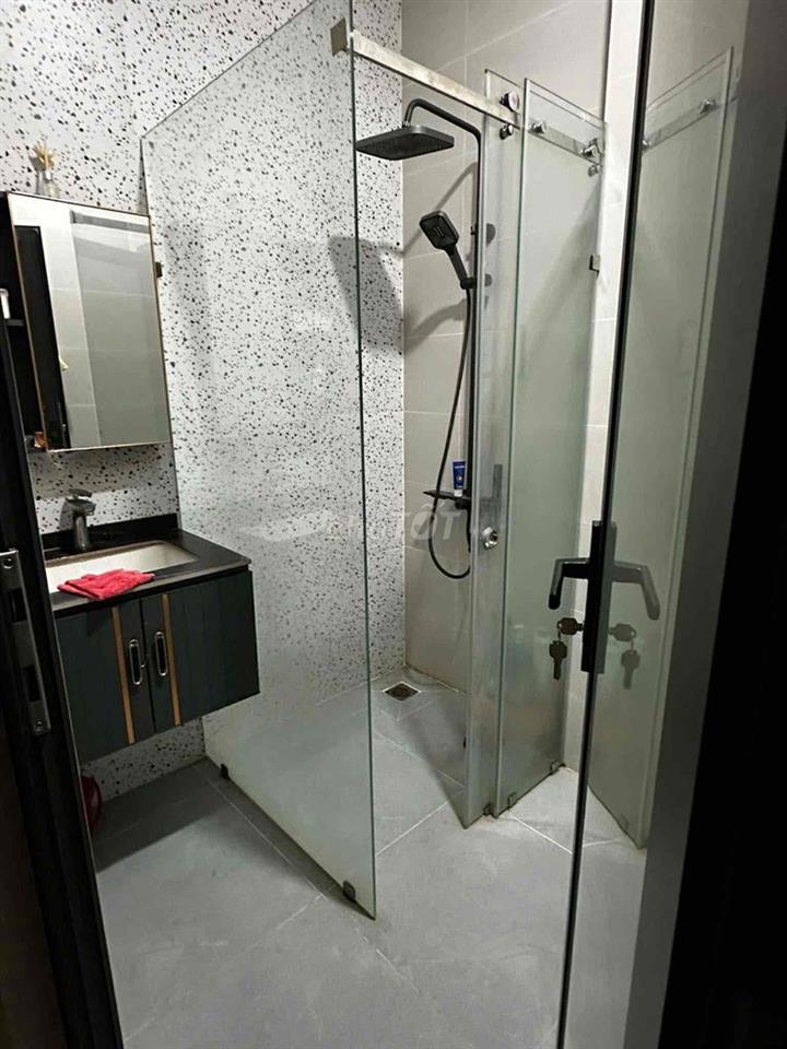 Nhà Đẹp cần bán 4 tỉ. Hoa hồng 100c cho ae mô giới đẩy giúp