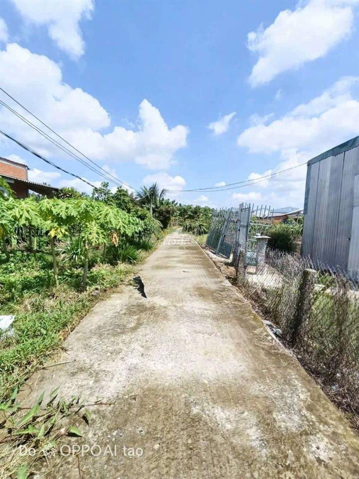 đất vườn có nhà tiền chế ở Long An Tây Ninh
