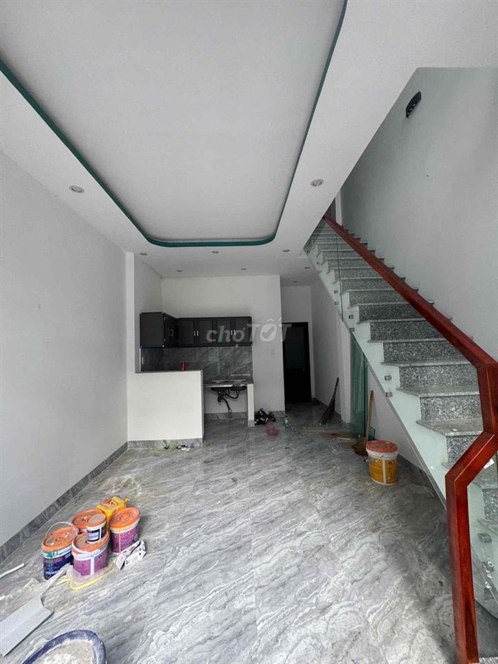 Nhà lầu 5x12 - 3 phòng ngủ 2 toilet chỉ 555 triệu