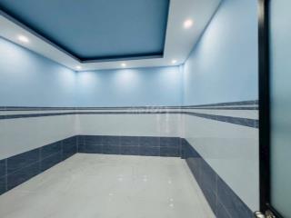 Bán gấp nhà 1T1L  mới xây gần ngay cổng chính cát tường phú sinh 