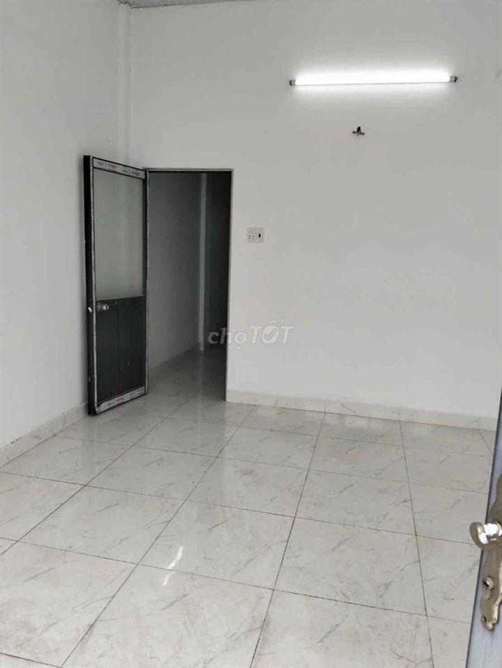 nhà bán 1 lầu 3 phòng ngủ 2 vệ sinh 1tỷ190tr thương lượng 9 chủ