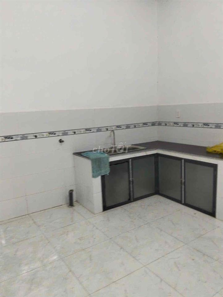 nhà bán 1 lầu 3 phòng ngủ 2 vệ sinh 1tỷ190tr thương lượng 9 chủ