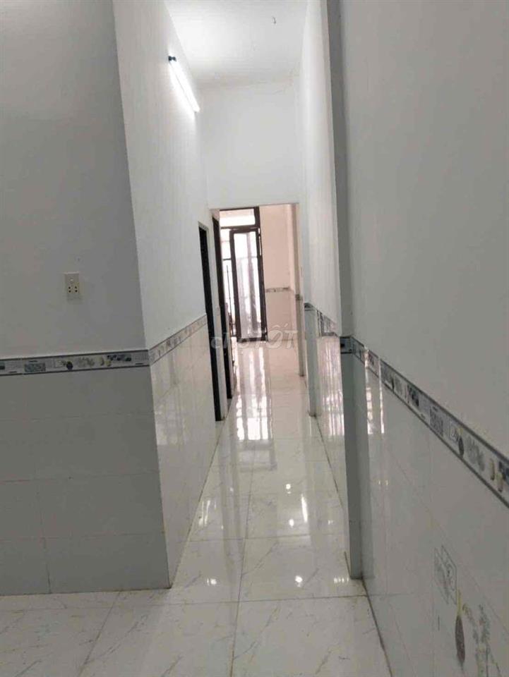 nhà bán 1 lầu 3 phòng ngủ 2 vệ sinh 1tỷ190tr thương lượng 9 chủ