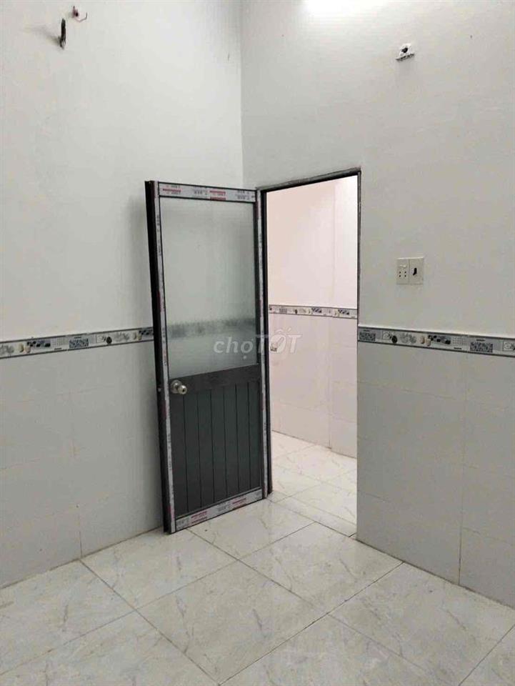 nhà bán 1 lầu 3 phòng ngủ 2 vệ sinh 1tỷ190tr thương lượng 9 chủ