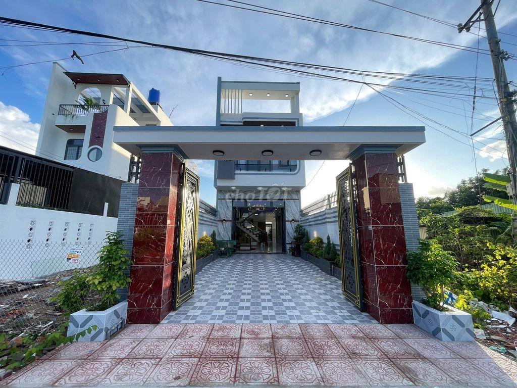 KHÔNG CHỈ LÀ NHÀ, ĐÂY LÀ NƠI KINH DOANH LÝ TƯỞNG –  HƠN 140M2 THỔ CƯ