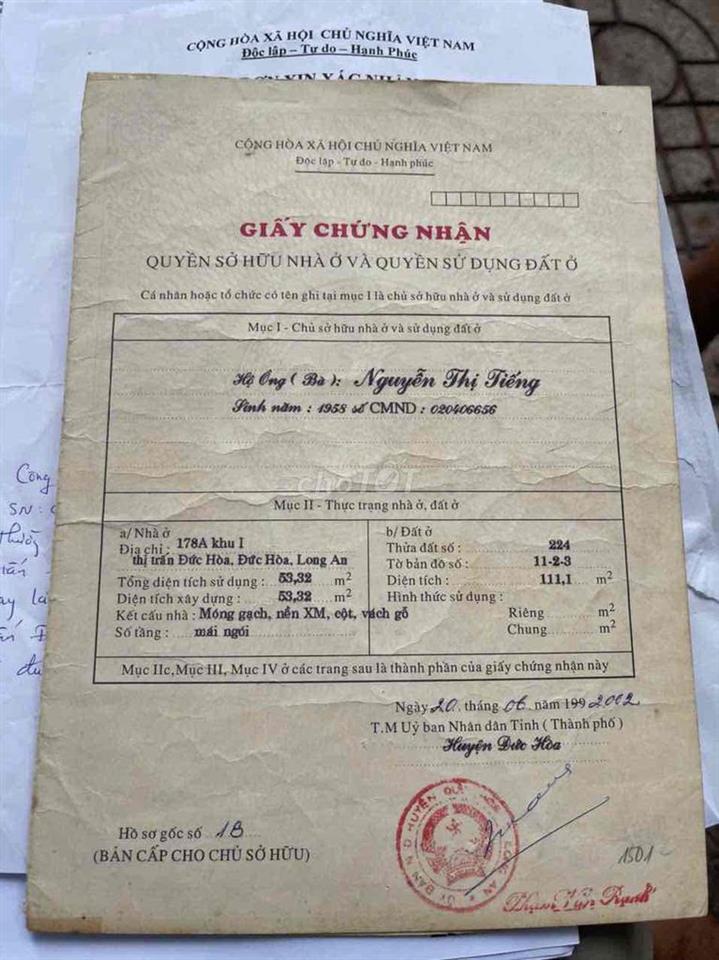 bán nhà ngay mặt tiền chợ đức hoà