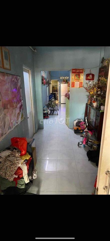 bán nhà ngay mặt tiền chợ đức hoà
