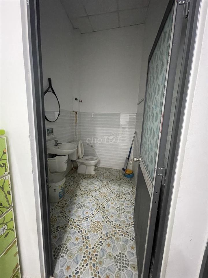 C.Chủ Bán nhà 96m2, 4PN, 1 trệt 1 lầu có sổ, Long Trạch, Cần Đước