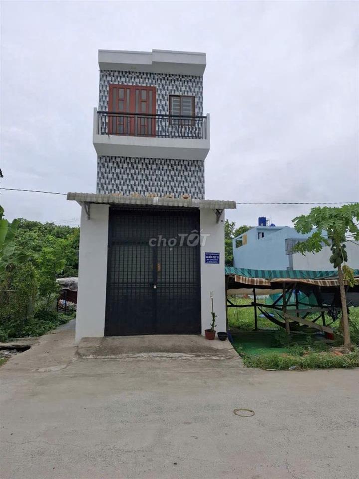 Nhà 1 trệt 1 lửng 1 lầu + dãy nhà trọ & Ki-ốt