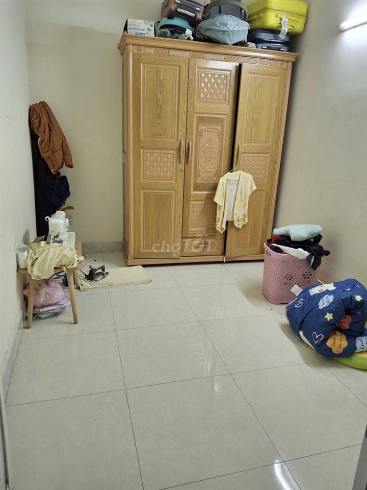 Nhà cấp 4 sổ hồng riêng, gần trạm y tế Hưng Long