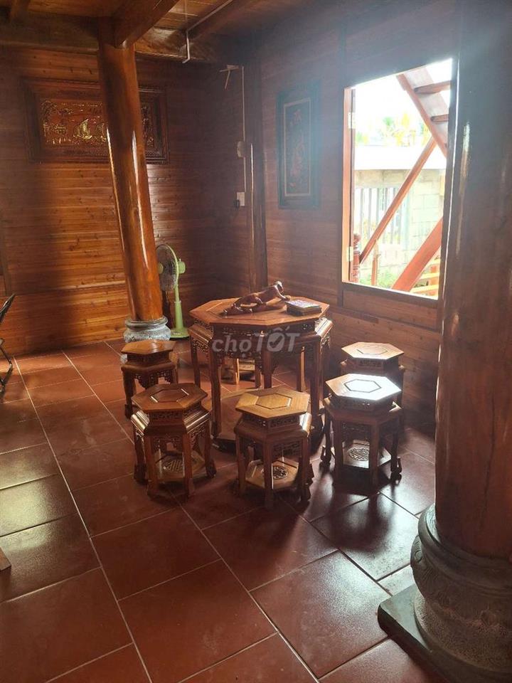 BÁN NHÀ GỖ SIÊU ĐẸP