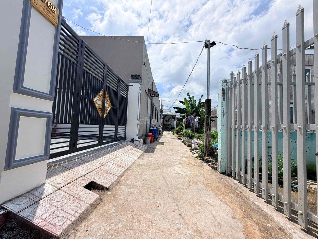 Bán nhà cầp 4/ có hoàn công/ shr/ 1 tỷ 590