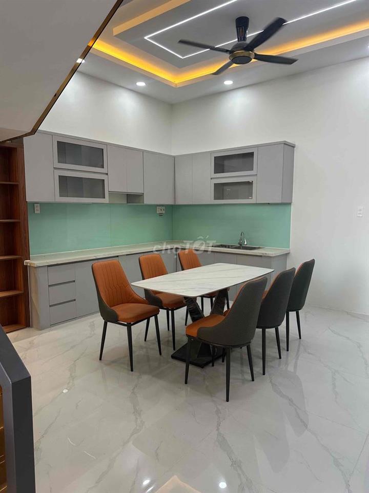 Nhà phố 1trêt 1 lầu