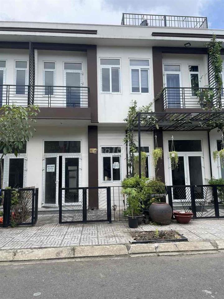 Nhà thô nguyên căn ( Bến Lức _ Long An)