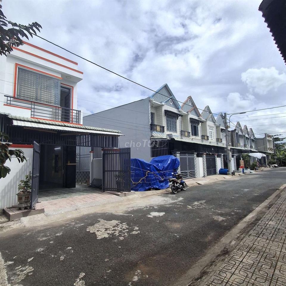 BÁN NHÀ VỊ TRÍ ĐẸP GÍA RẺ