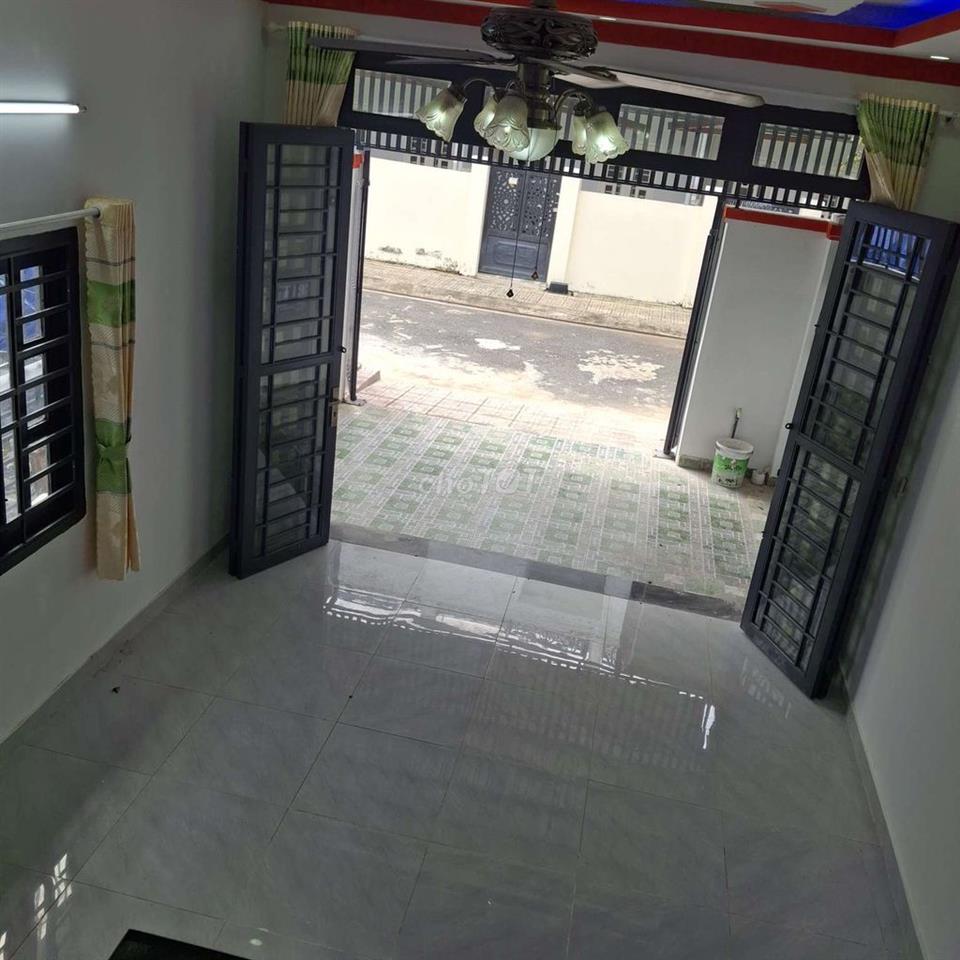 BÁN NHÀ VỊ TRÍ ĐẸP GÍA RẺ
