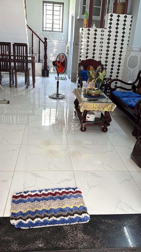 Bán nhà đường tập đoàn 4 . Ngã 3 tân kim , 