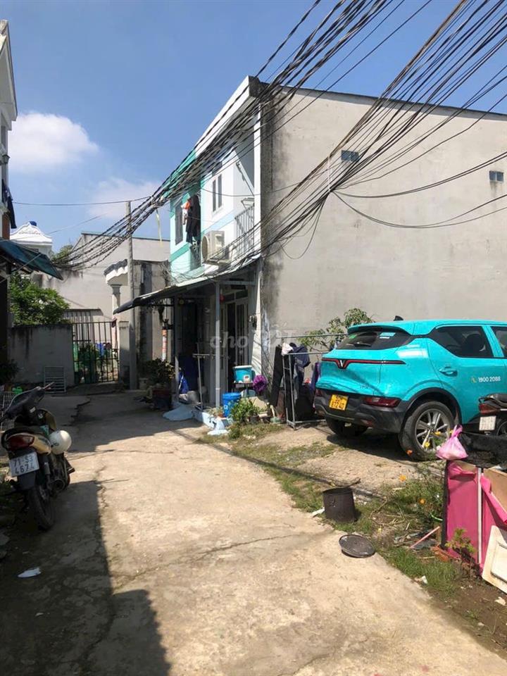 Cho thuê nhà nguyên căn còn mới, giá rẻ, gần KCN Long Hậu