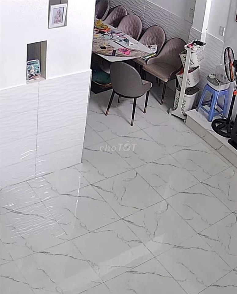 Nhà giá rẻ  bao nội thất, có thương lượng