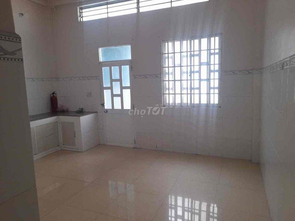 Cần bán gấp nhà đi nước ngoài