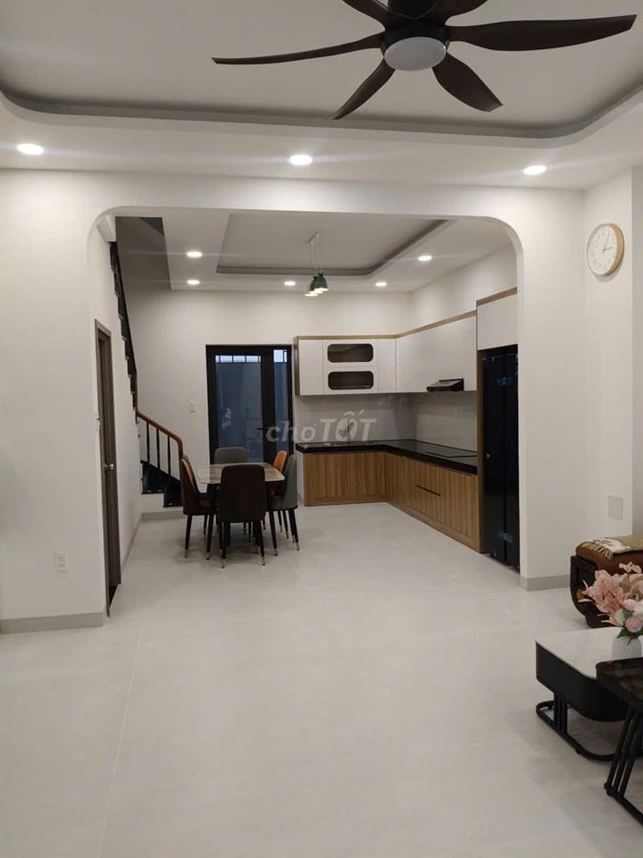 Cho thuê nhà mới 100%