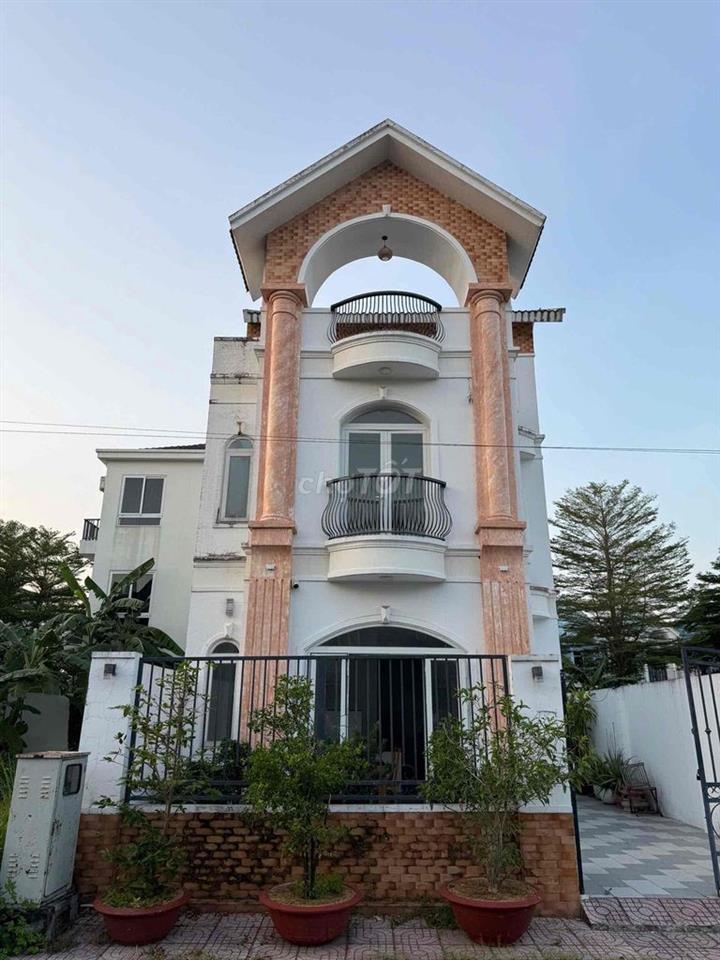 Nhà cho thuê