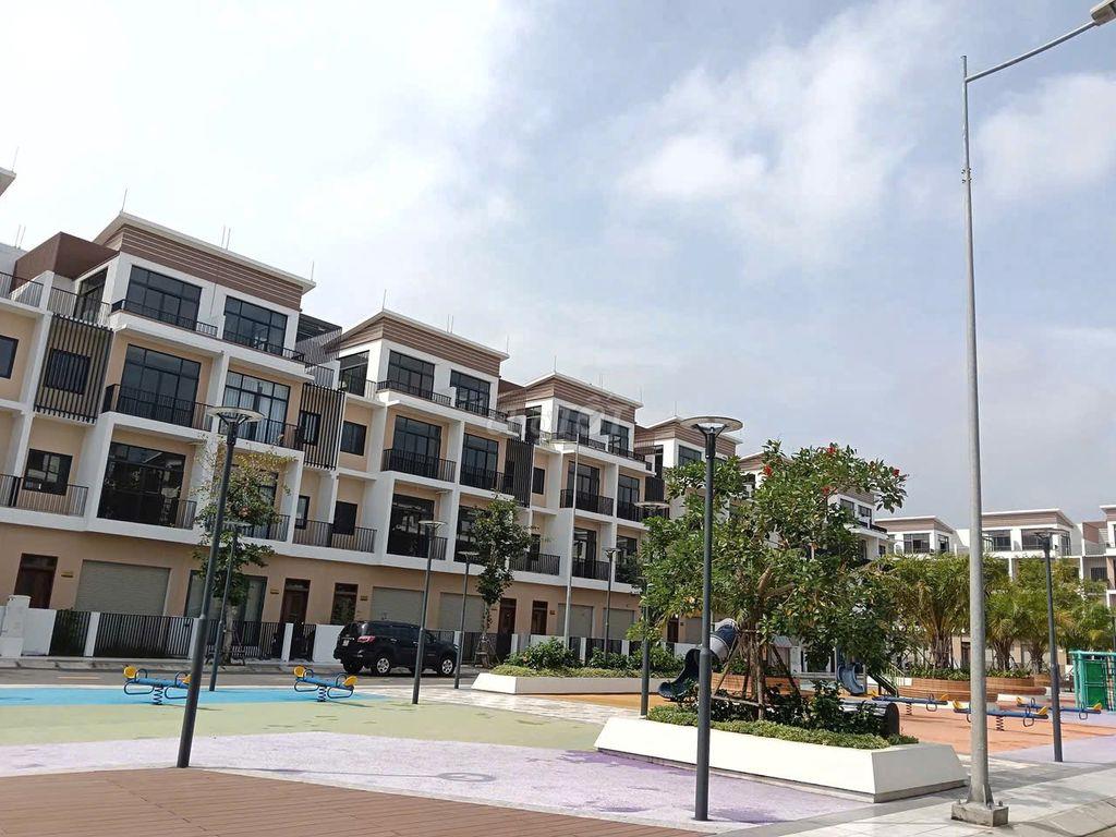 Cho thuê Nhà phố 4 lầu 100m2, đối diện công viên dự án T&T Long Hậu