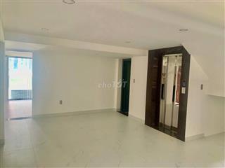 Mặt bằng shophouse Tầng 3, 100m2, thang máy ngay mặt tiền Phố đi bộ