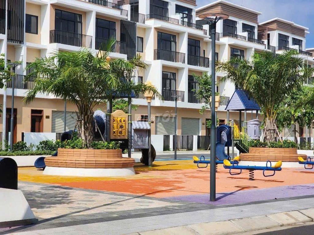 căn nhà phố liền kề 100m2 lk17 ngay gần công viên dự án t&t long hậu