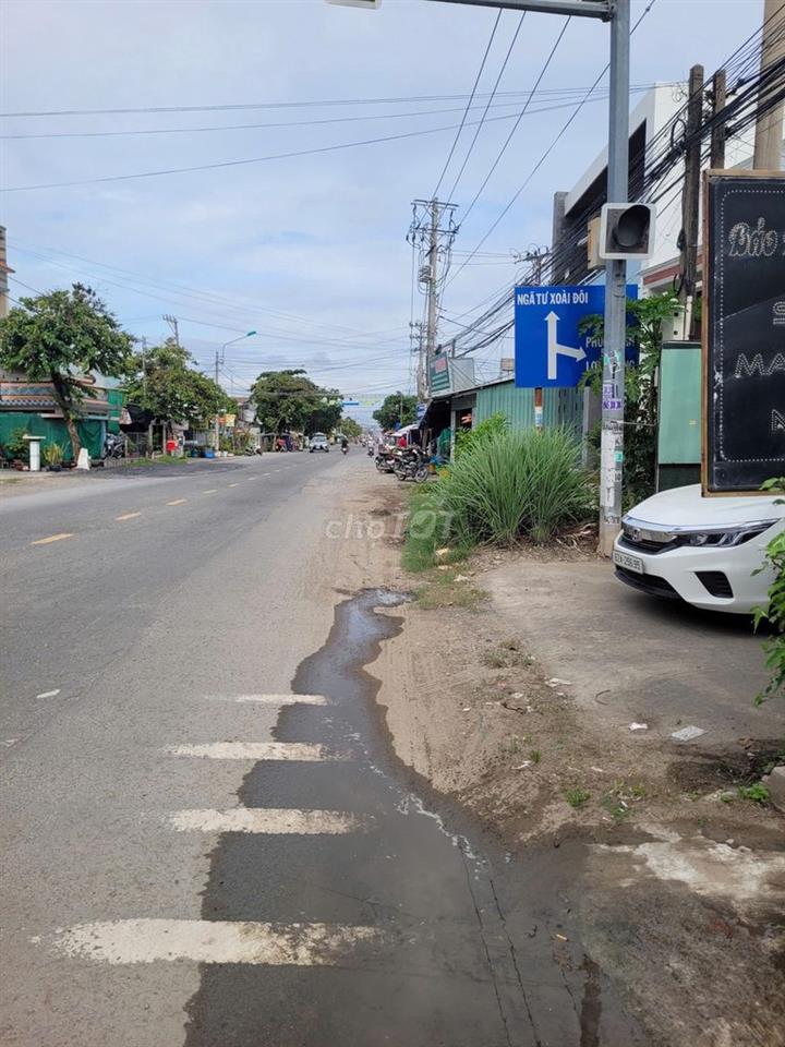 Cho thuê nhà mới xây nguyên căn, nhà ngay mặt tiền lớn
