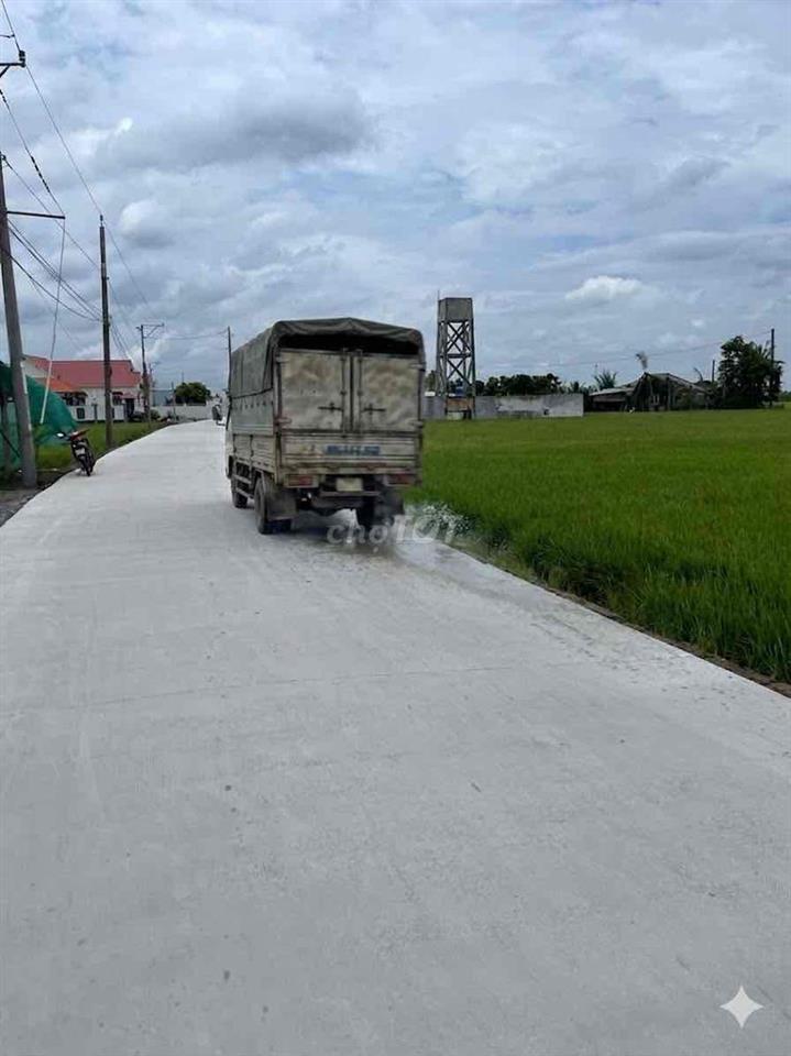 Bán đất 19x47m có 150m2 thổ cư Giá 1.6 tỷ, Long An