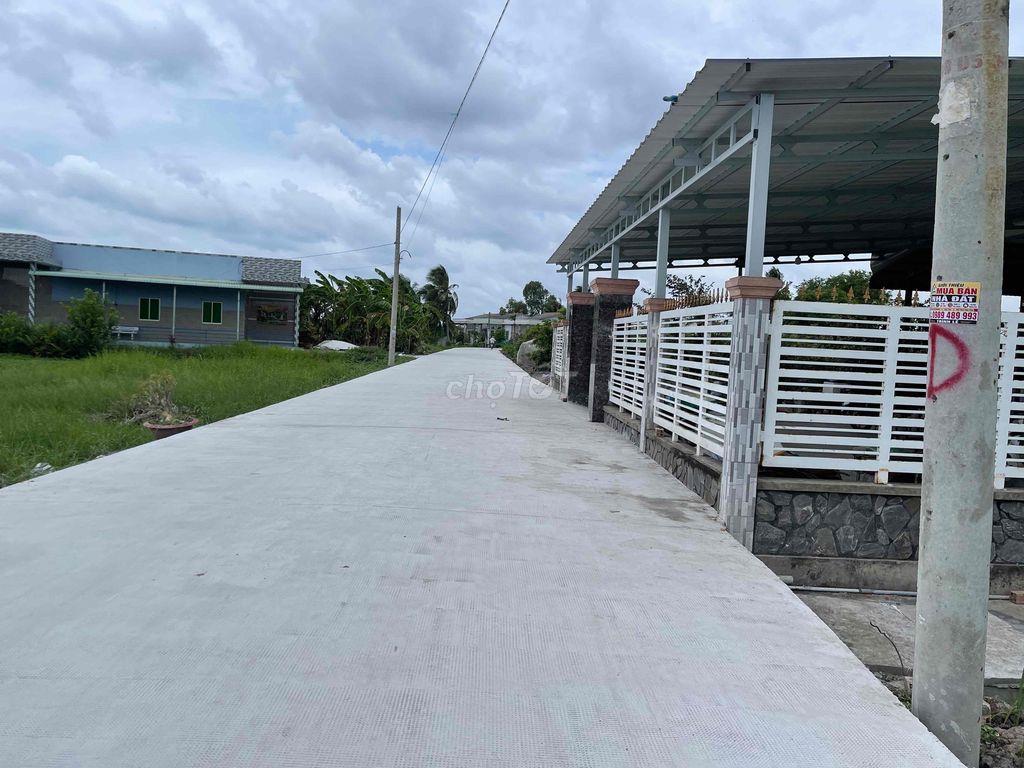 Bán đất 19x47m có 150m2 thổ cư Giá 1.6 tỷ, Long An