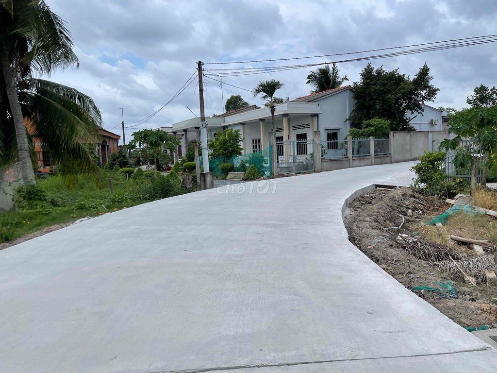 Bán đất 19x47m có 150m2 thổ cư Giá 1.6 tỷ, Long An