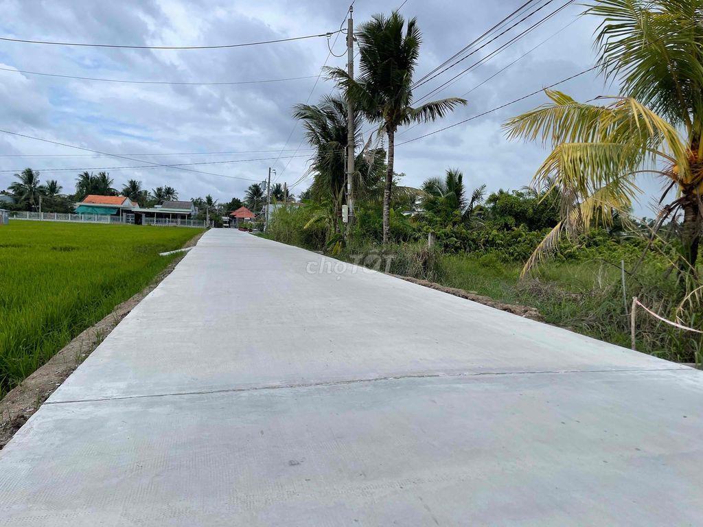 Bán đất 19x47m có 150m2 thổ cư Giá 1.6 tỷ, Long An