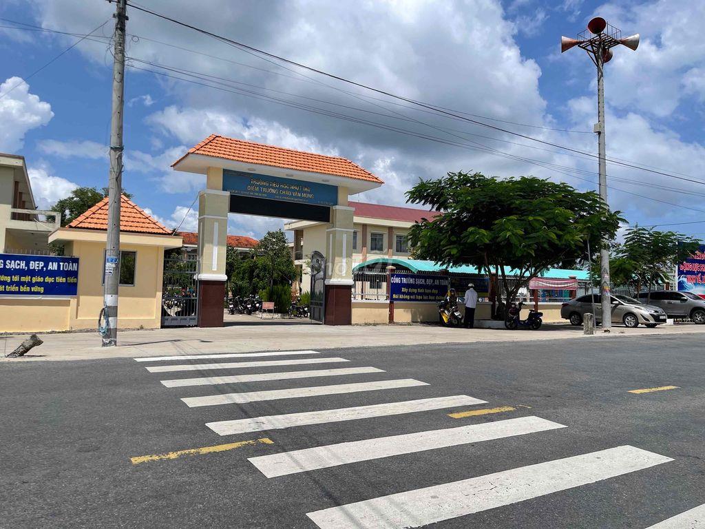 Xả lô thổ 192,8m2 chỉ 400tr Tân Trụ, Long An